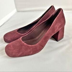 Bernardo chunky heels maroon suede size 8